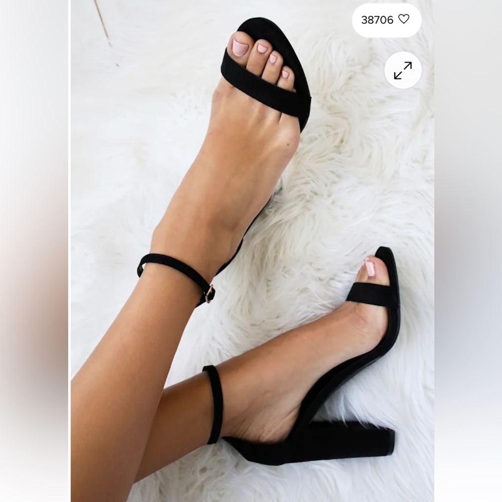 NWT Lulu’s Taylor Black Suede Ankle Strap Heels
